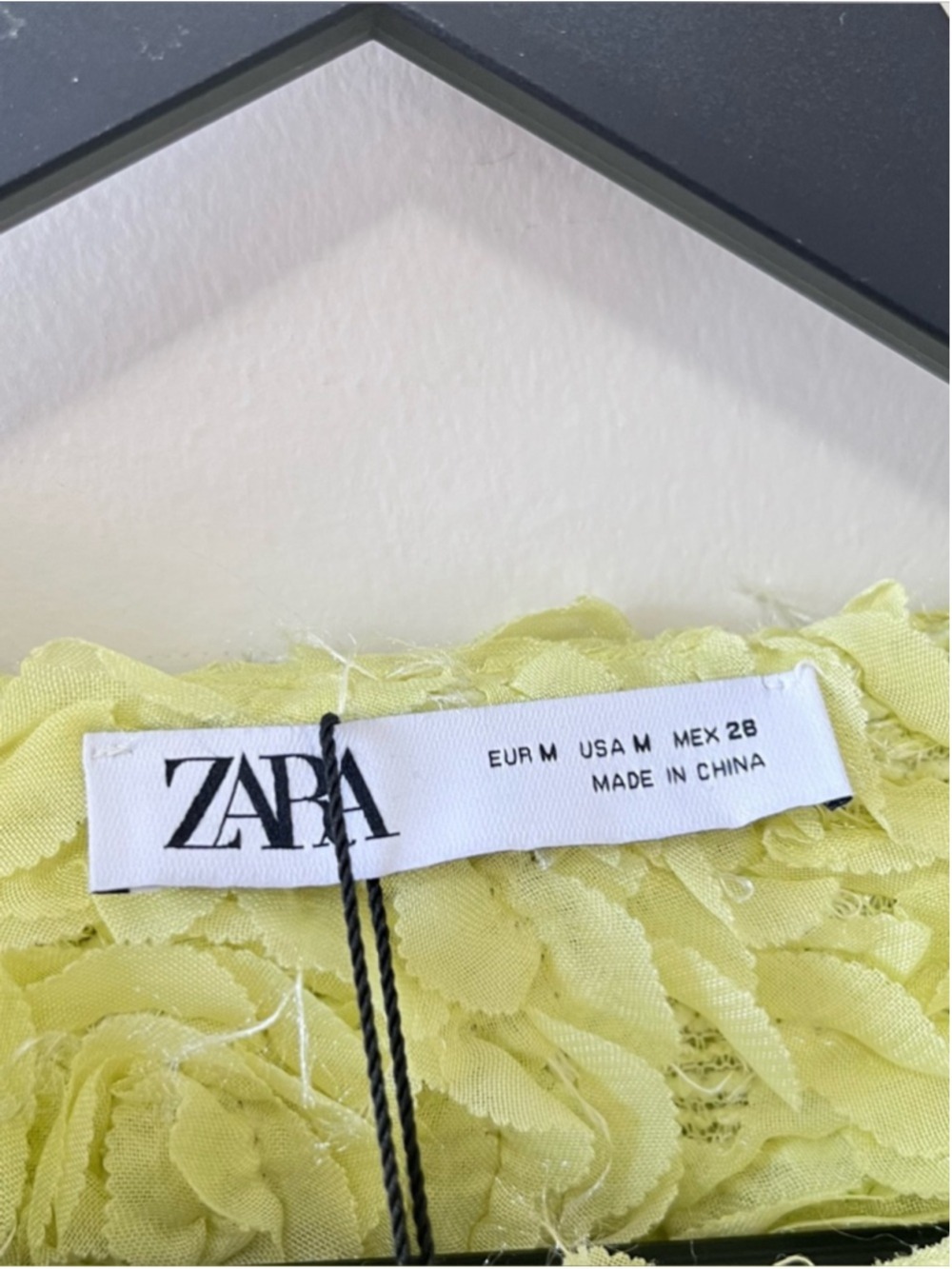 NEW ZARA TEXTURED FLORAL CARDIGAN SIZE M - Picture 8 of 11